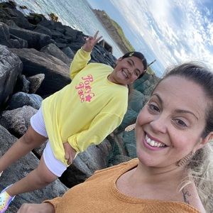 Meet your Posher, Noelle and Chloe